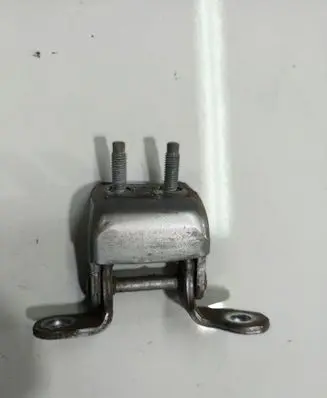 Honda FR-V Rear door lower hinge 