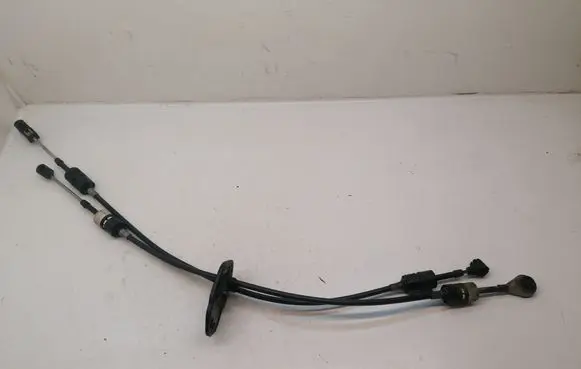 Gear shift cable linkage