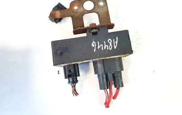 Skoda Fabia Mk1 (6Y) Coolant fan relay 1j0919506m 898967000