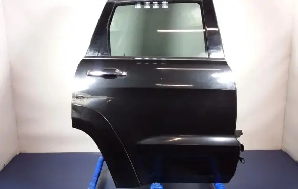 Jeep Grand Cherokee Rear door