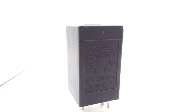 Audi 80 90 B3 Hazard warning light relay 371280500 811919096G