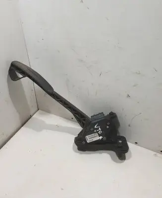 Volvo V70 Accelerator throttle pedal 30666659