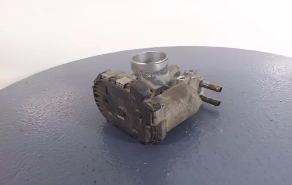 Peugeot 107 Throttle body valve 