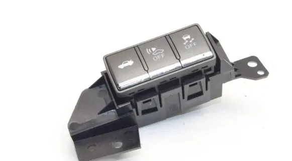 Infiniti Q50 A set of switches 