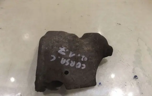 Opel Corsa C Heat shield in engine bay 