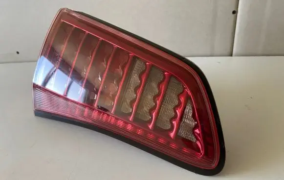 Infiniti QX80 Tailgate rear/tail lights