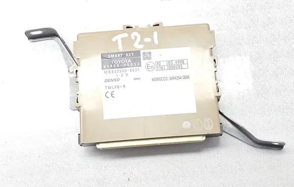 Toyota Avensis T270 Keyless (KESSY) go control unit/module 8999005033