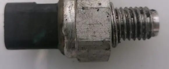Opel Mokka Oil pressure sensor 