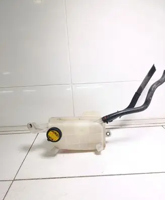 Toyota Prius+ (ZVW40) Coolant expansion tank/reservoir 1648028080
