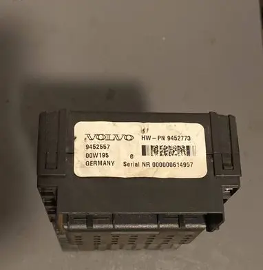 Volvo S40, V40 Fuse module 9452557 00W195