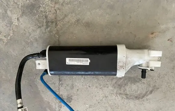 Maserati Ghibli Active carbon filter fuel vapour canister 670003220