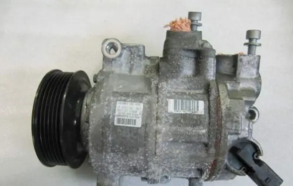 Audi A4 S4 B8 8K Air conditioning (A/C) compressor (pump) 8K0260805L