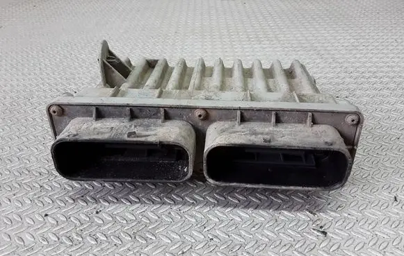 Opel Astra G Fan control module 09131731