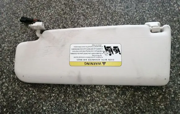 Volkswagen PASSAT CC Sun visor