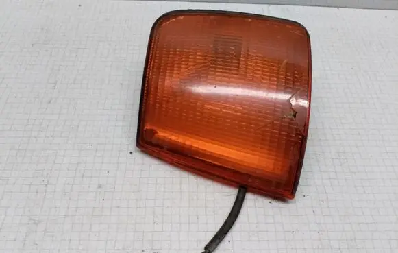 Volkswagen PASSAT B3 Front indicator light 357953049