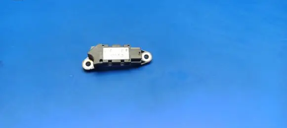 Mercedes-Benz S W220 Airbag deployment crash/impact sensor 0018209126