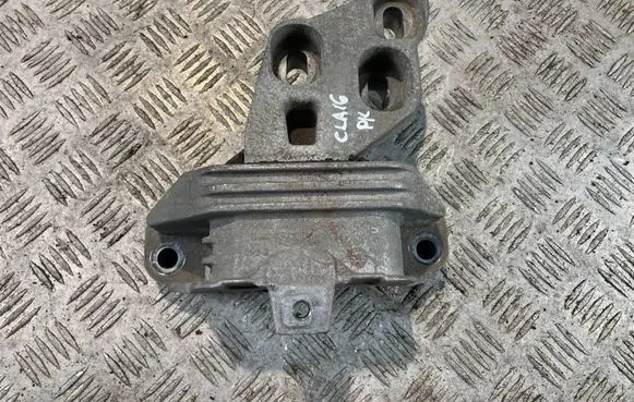 Mercedes-Benz CLA C117 X117 W117 Engine mount bracket