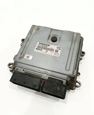 Volvo XC60 Engine control unit/module P31303388 0281015286