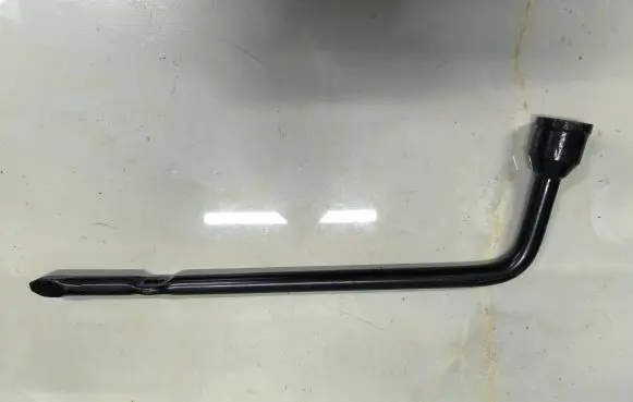 Opel Antara Wheel nut wrench 