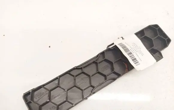 Volkswagen Jetta VI Other interior part 1K0819422 1K0819422B