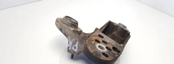 Audi A4 S4 B5 8D Engine mounting bracket 8D0199351H