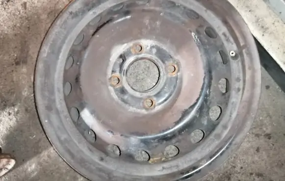 Nissan Tiida C11 R15 steel rim 