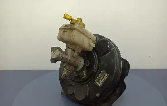 Volkswagen Golf IV Brake booster 1J1614105T