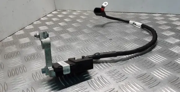 Positive cable (battery)