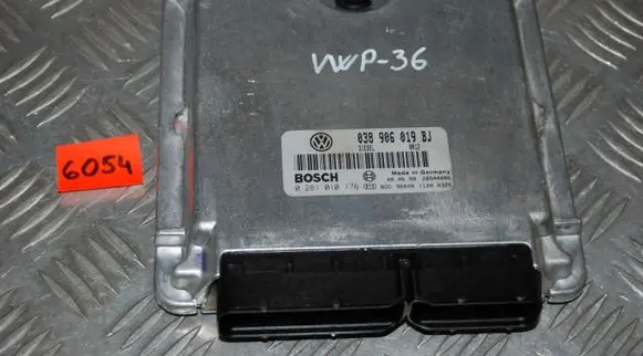 Volkswagen PASSAT B5 Engine control unit/module 038906019BJ