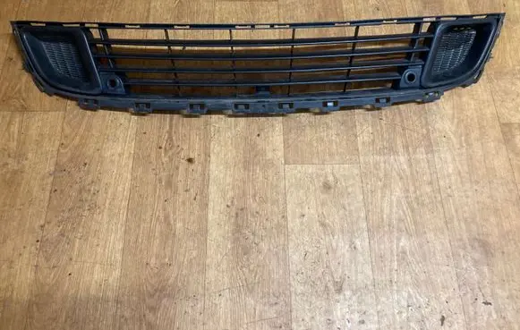 Citroen C5 Front bumper lower grill 9681052677
