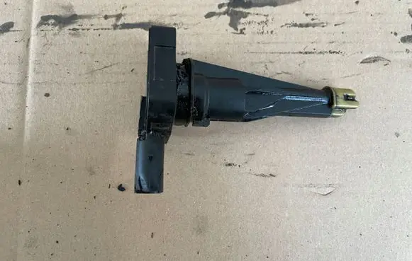BMW X1 F48 F49 Oil level sensor 8596382