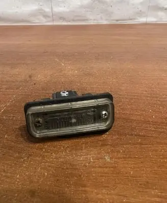 Mercedes-Benz E W211 Number plate light A2038200256 D4462