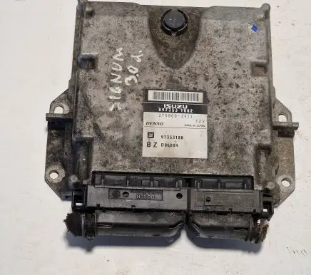 Opel Signum Engine control unit/module 2758003911 8973531882 97353188