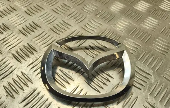 Mazda 3 II Manufacturers badge/model letters C23551