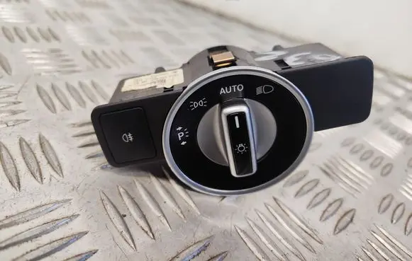 Mercedes-Benz E W212 Light switch A2129050551