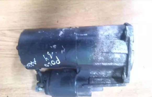 Volkswagen Polo III 6N 6N2 6NF Starter motor 0001121001