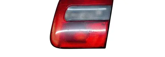 Volvo S70 V70 V70 XC Tailgate rear/tail lights 9157009 9151634 9151636