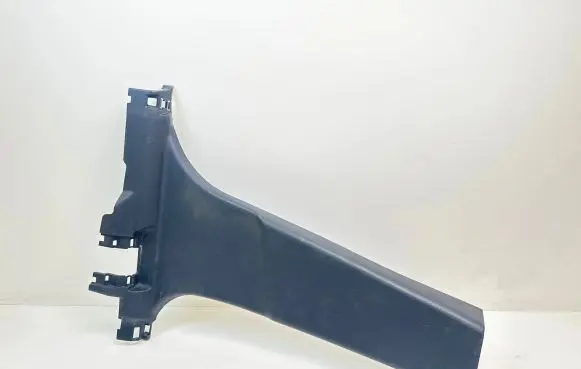 (B) pillar trim (bottom)