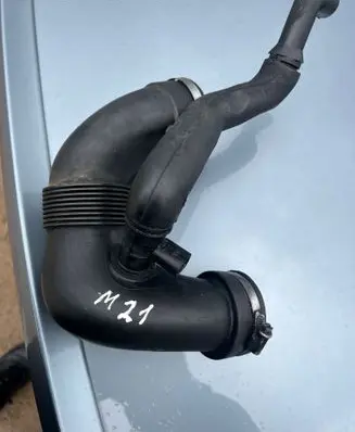 Mercedes-Benz ML W163 Turbo air intake inlet pipe/hose A6120940808 06751
