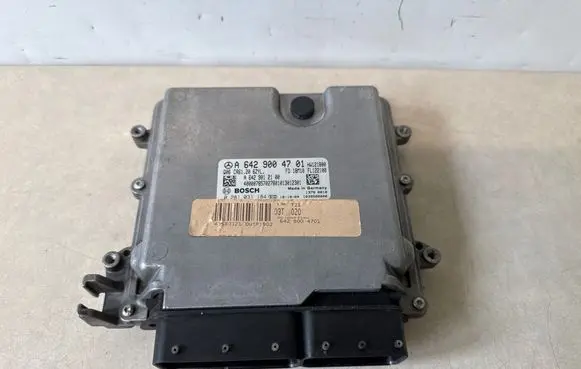 Mercedes-Benz GLE (W166 - C292) Engine control unit/module A6429004701 A6429012100