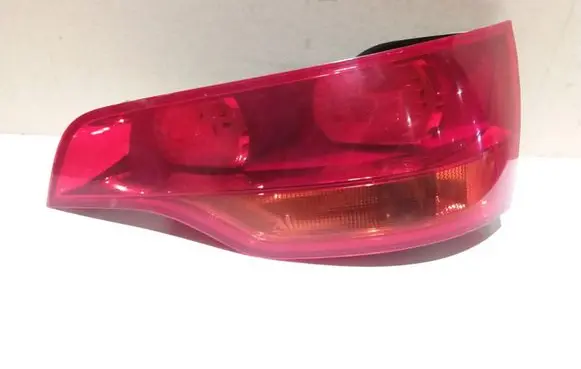 Audi Q7 4L Tailgate rear/tail lights 4L0945094
