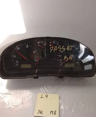 Volkswagen PASSAT B5 Speedometer (instrument cluster) 09052069904