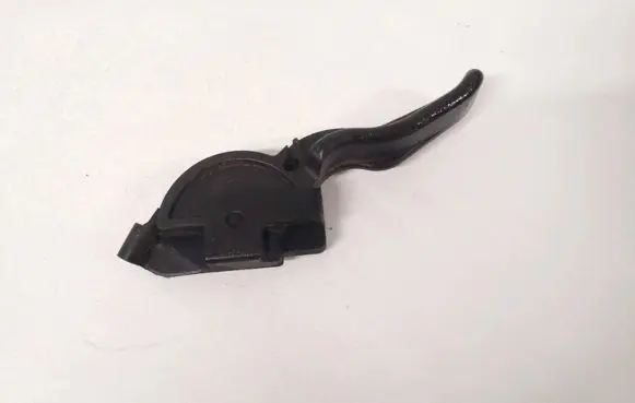 Opel Meriva A Engine bonnet (hood) release handle