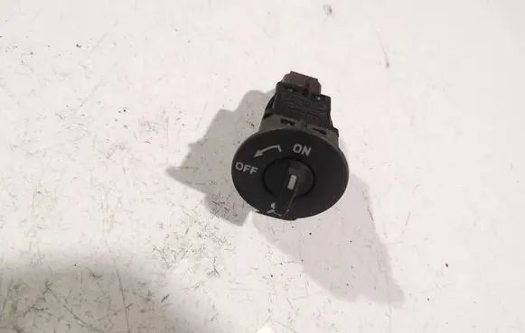 Passenger airbag on/off switch