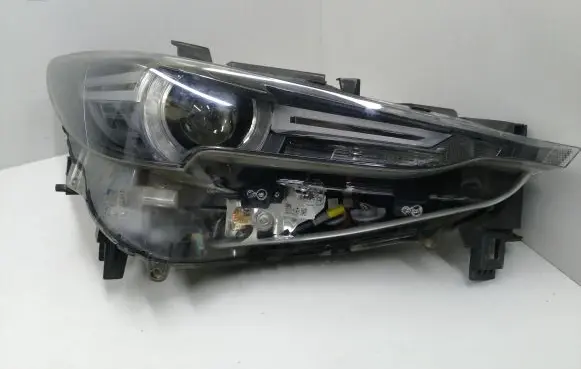 Mazda CX-5 II Headlight/headlamp KB8P51030 8272354400 K2442
