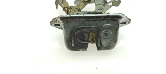 Loading door lock