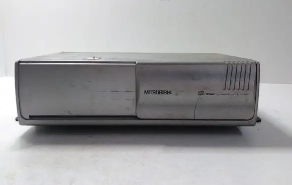 Mitsubishi Pajero CD/DVD changer MZ312569 52625057C