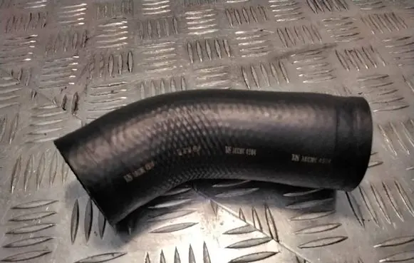 Toyota Avensis T250 Engine coolant pipe/hose 4904