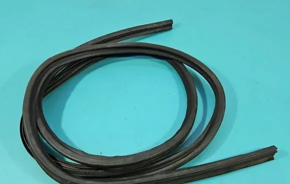 Suzuki Celerio Seal rubber (tailgate) IMPRK1588015