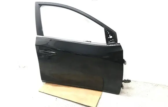 Nissan Pulsar Front door 241243ZL0D